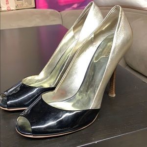 Guess black and gold heel